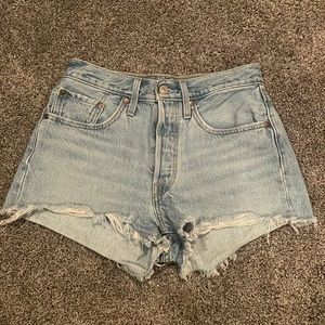 levi shorts